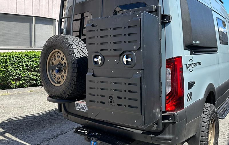 Owl Vans Monster Expedition Box